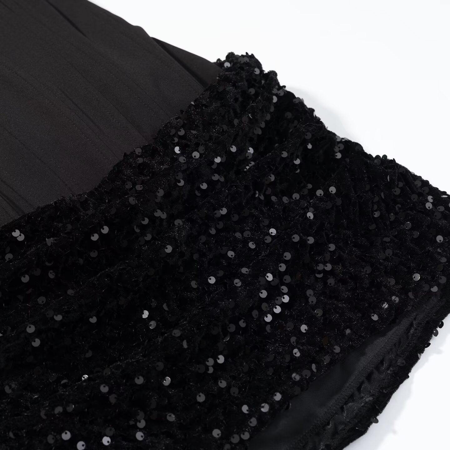 Vestido Mini Ajustado de Lantejoulas com Decote Quadrado e Cintura Alta