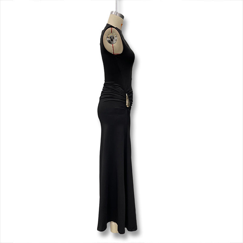 Vestido Maxi Sem Mangas de Cintura Alta com Detalhes Metalizados