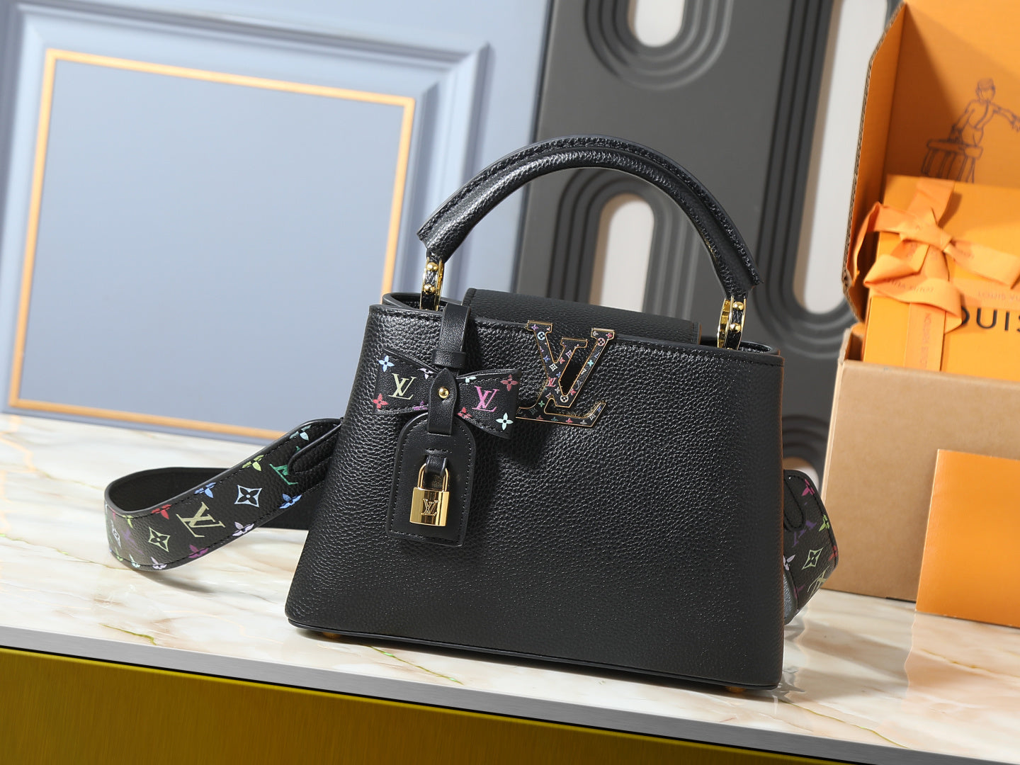 LV Capucines BB - Preto