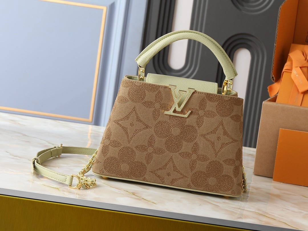 LV Capucines BB Castanha