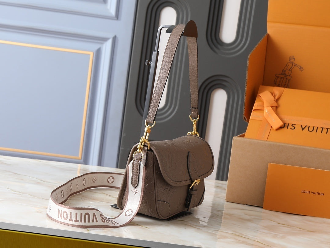 LV Diane Monogram Empreinte