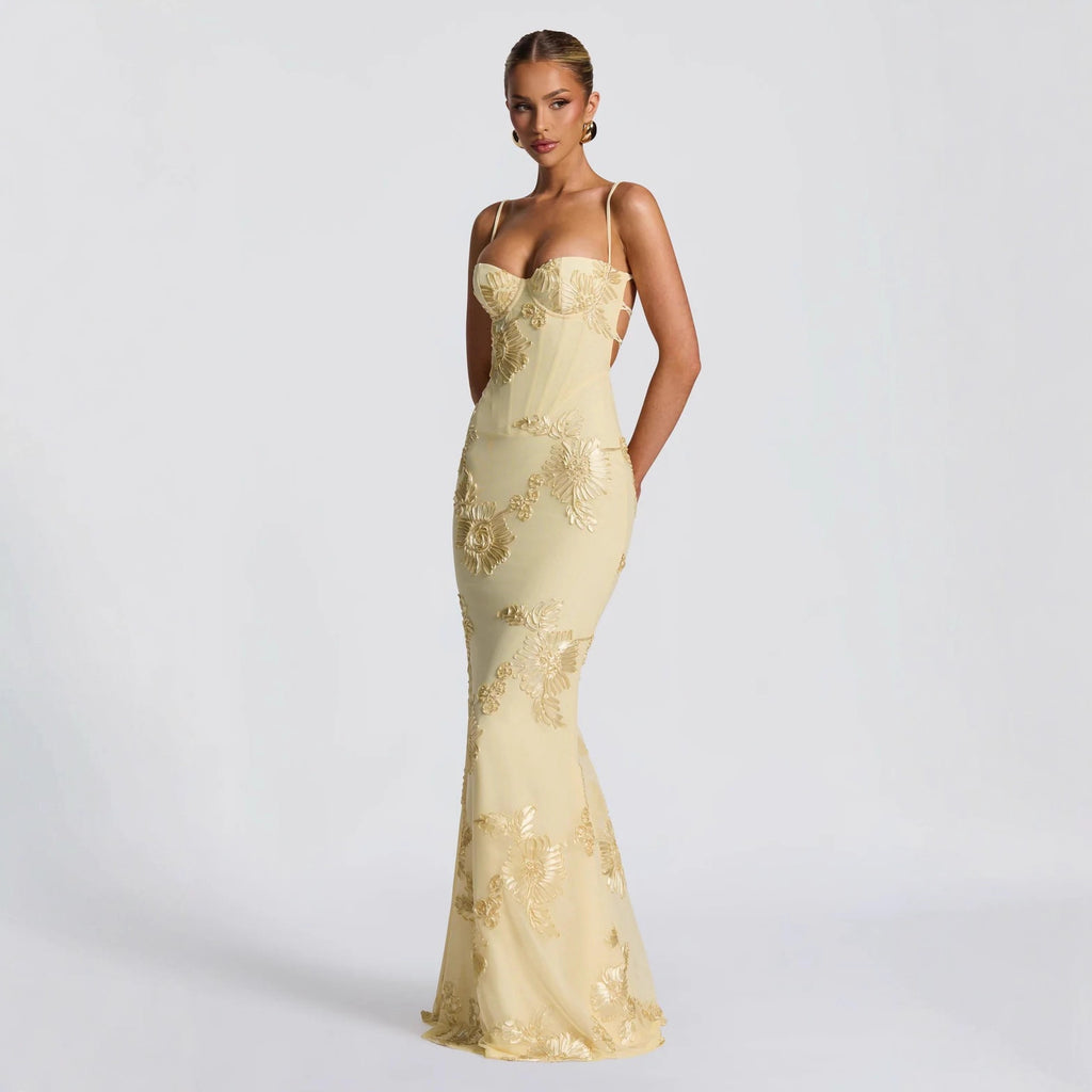 Vestido Maxi Suspensor Sem Costas com Bordado Floral 3D