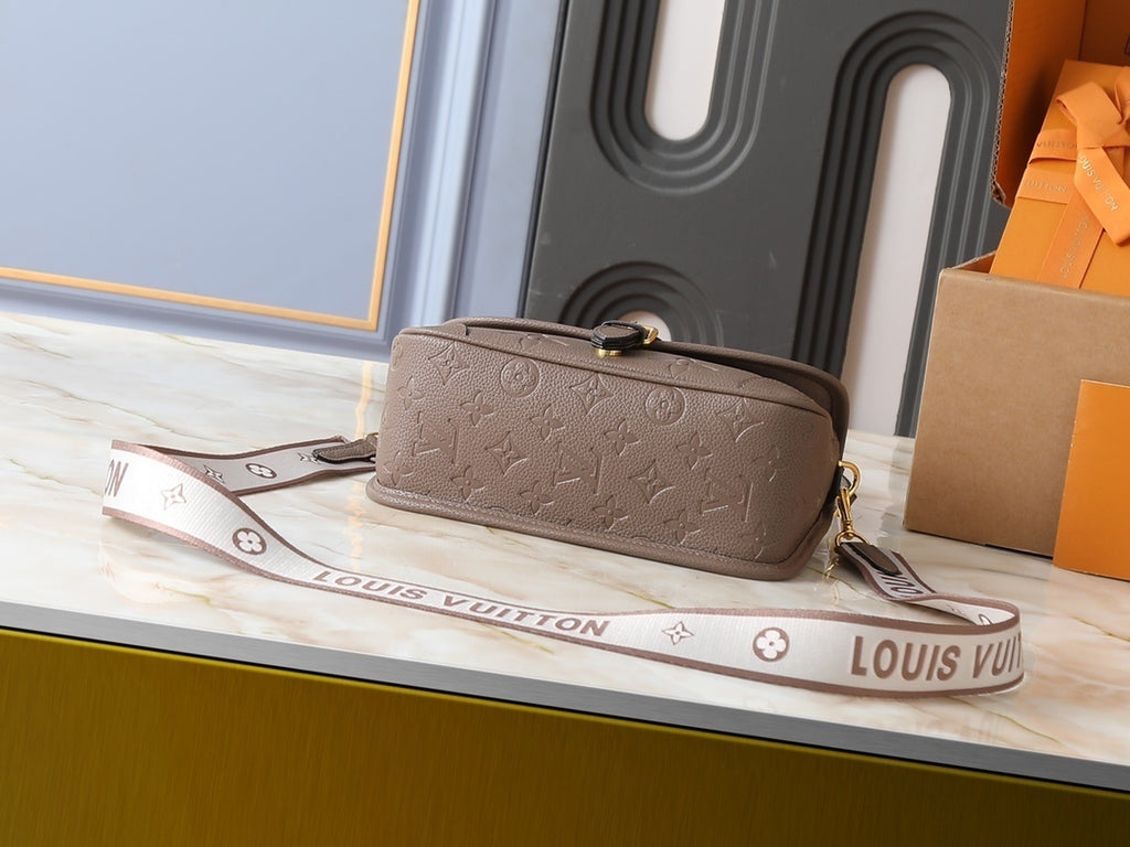 LV Diane Monogram Empreinte