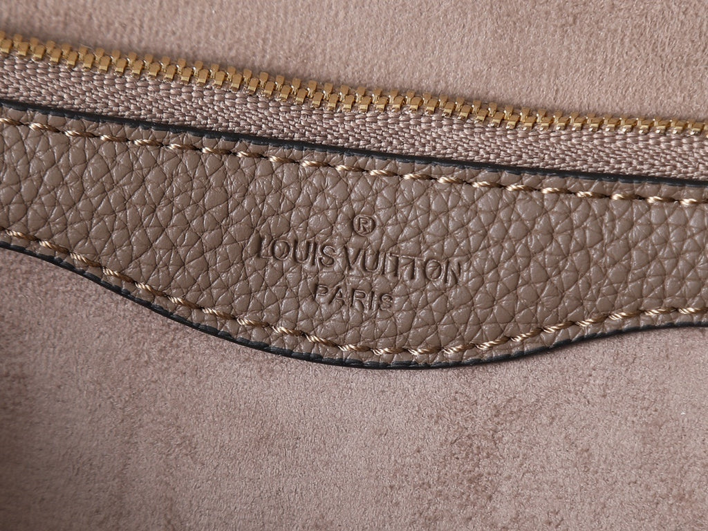 LV Diane Monogram Empreinte