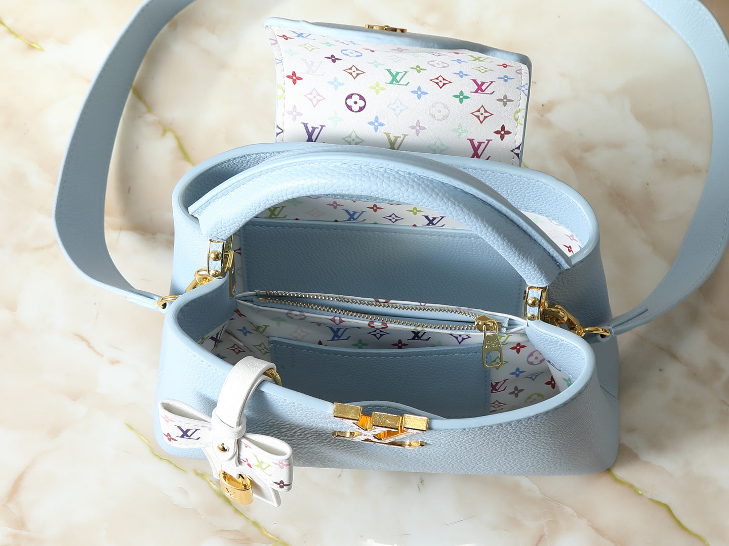 LV Capucines BB – Azul Bebé