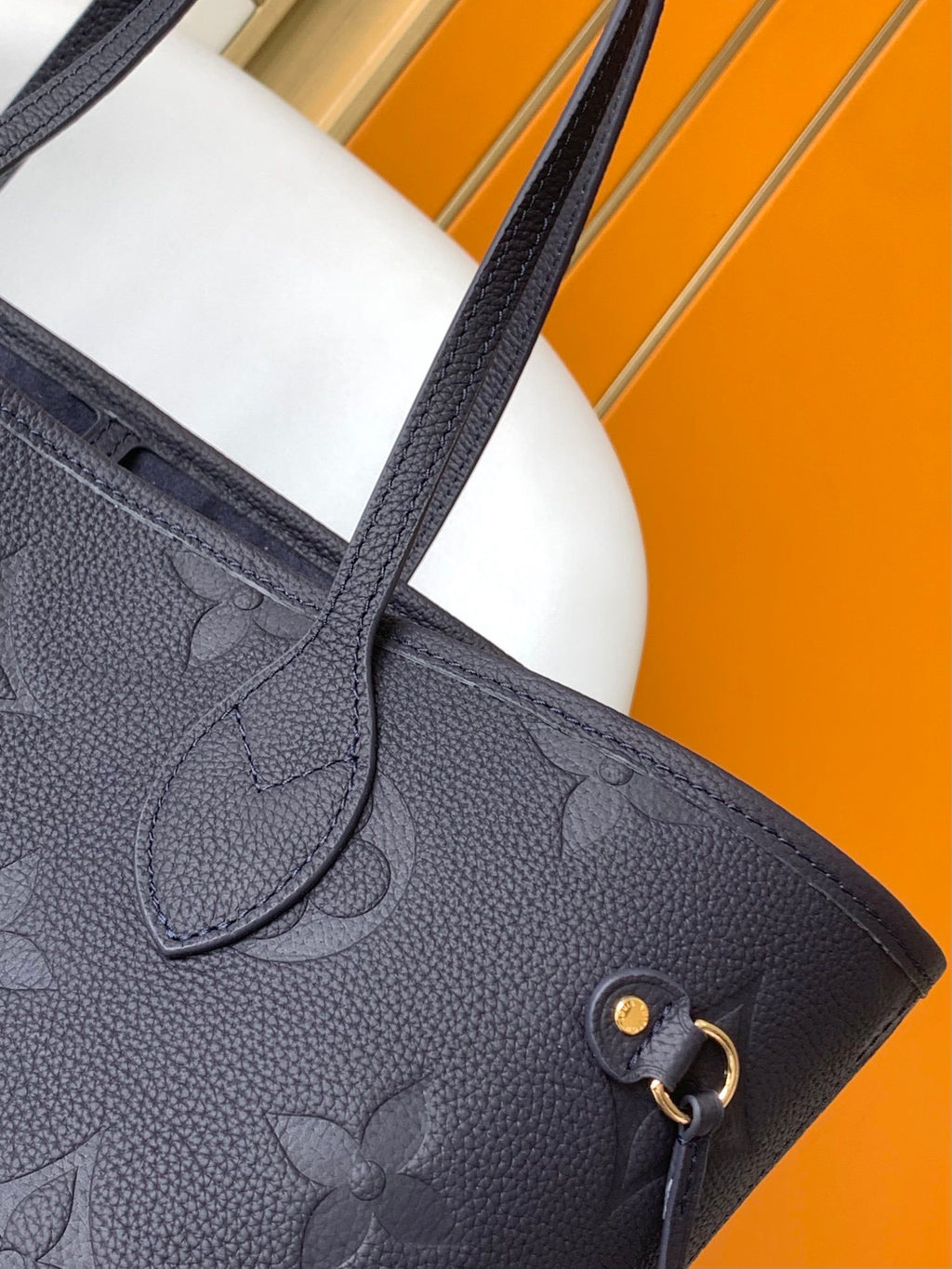 Mala Tote LV Monogram Canvas