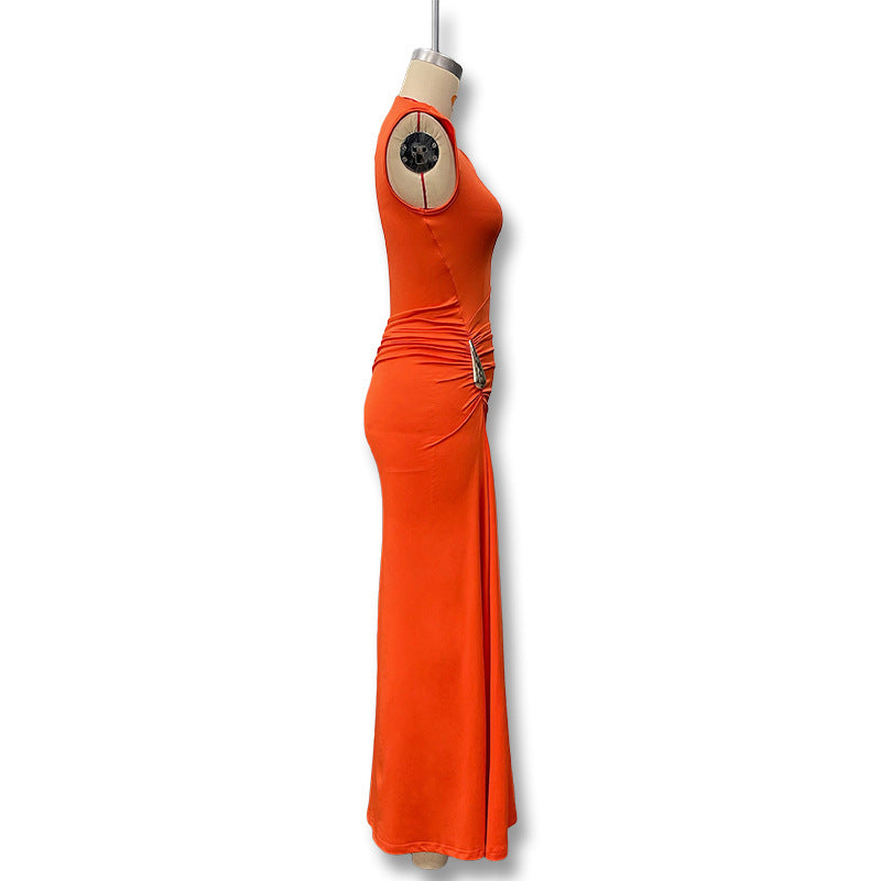 Vestido Maxi Sem Mangas de Cintura Alta com Detalhes Metalizados