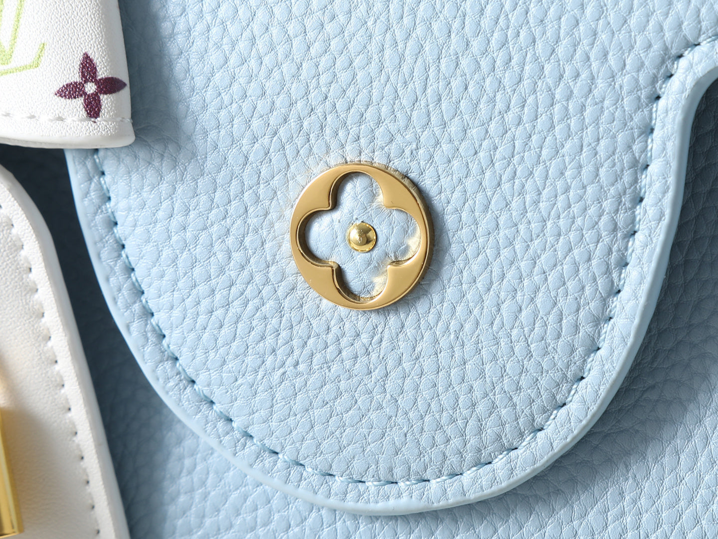 LV Capucines BB – Azul Bebé