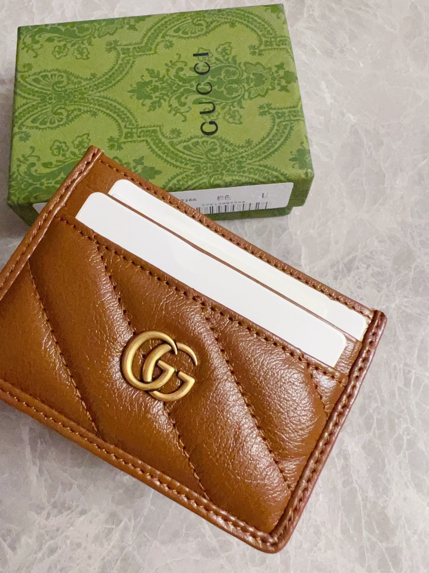 Gucci Compacta