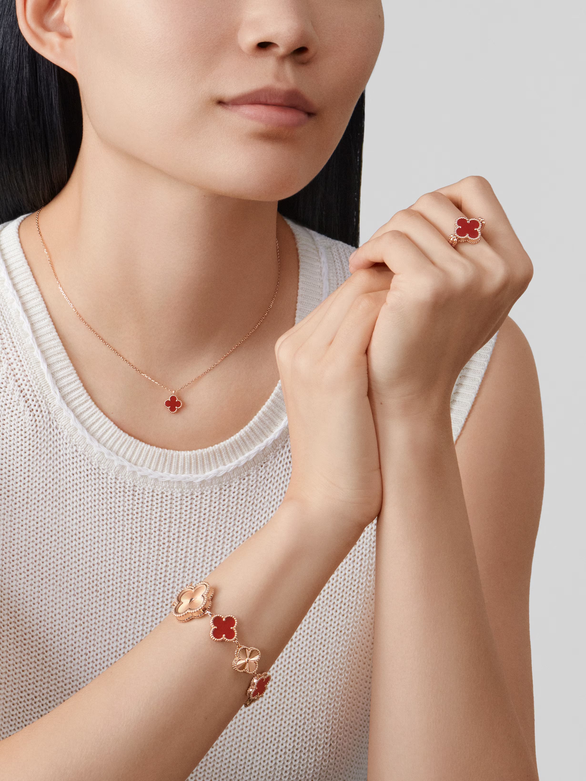 Sweet Alhambra Necklace 18K rose gold, Carnelian