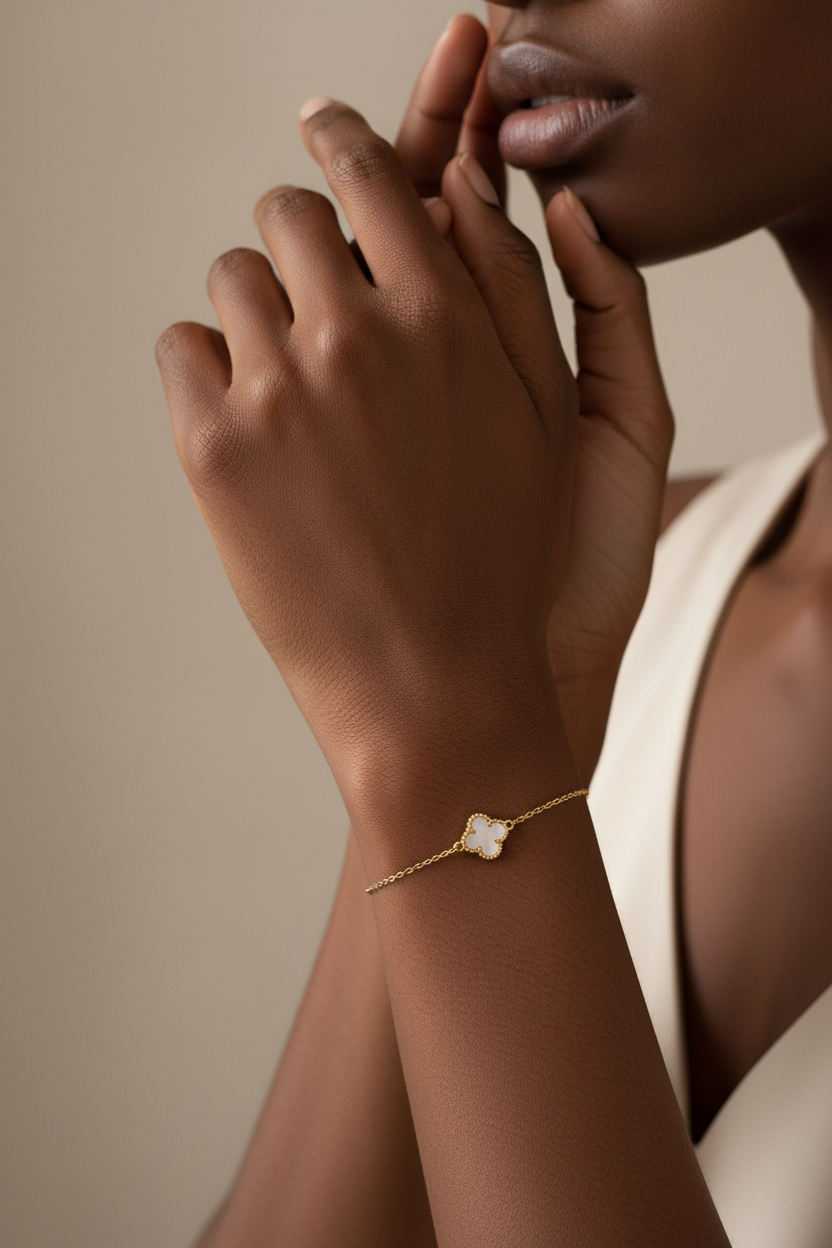 Sweet Alhambra Bracelet - Mother of Pearl