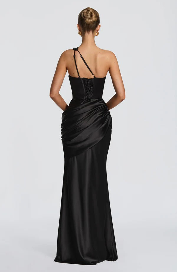 Vestido de Noite Assimétrico de Cetim