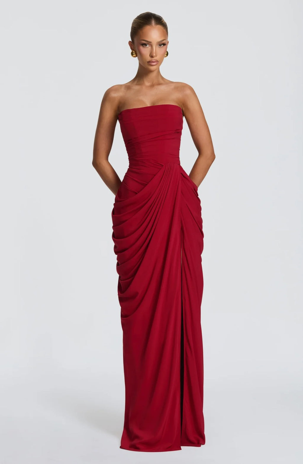 Vestido maxi de suspensórios de manga comprida