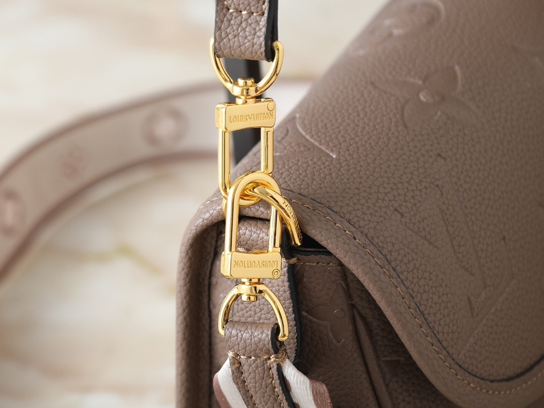LV Diane Monogram Empreinte