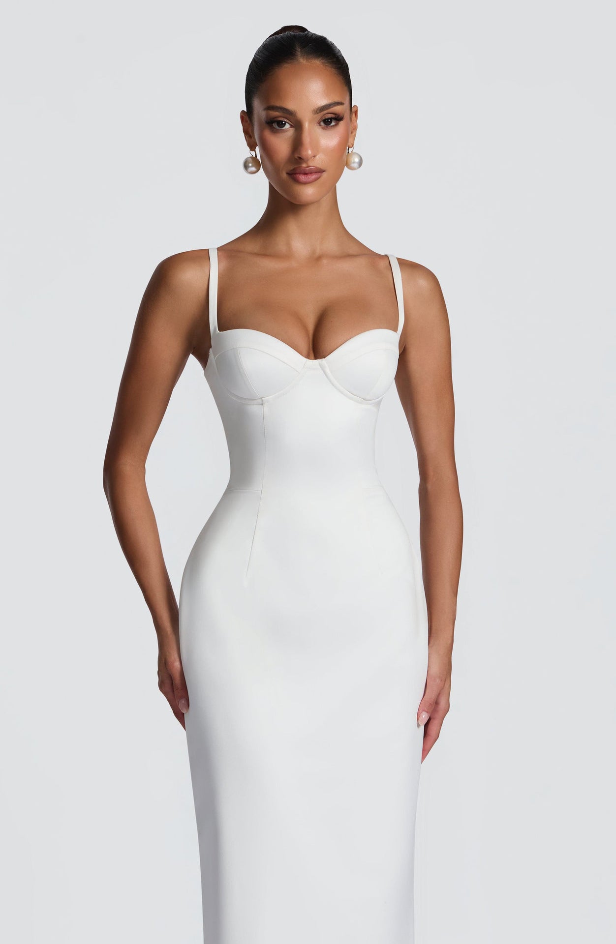 Vestido Maxi Justo sem Alças com Busto Estruturado