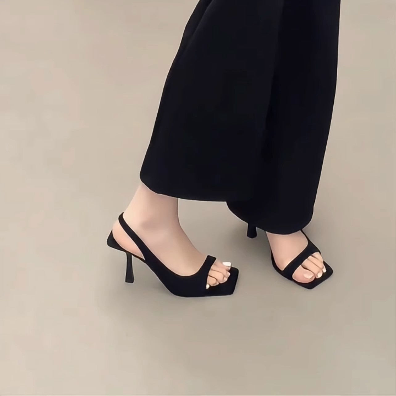 Square-Toe Block Heel Sandals 8cm