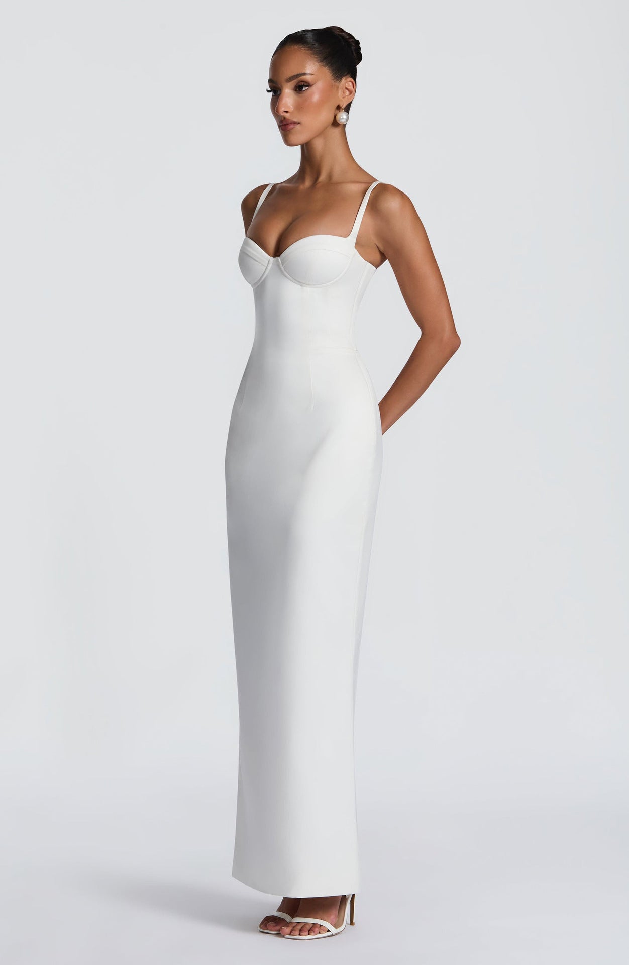 Vestido Maxi Justo sem Alças com Busto Estruturado