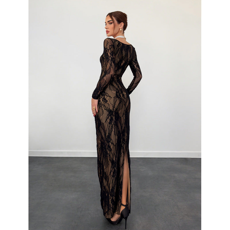 Vestido Midi Justo com Decote Quadrado e Renda