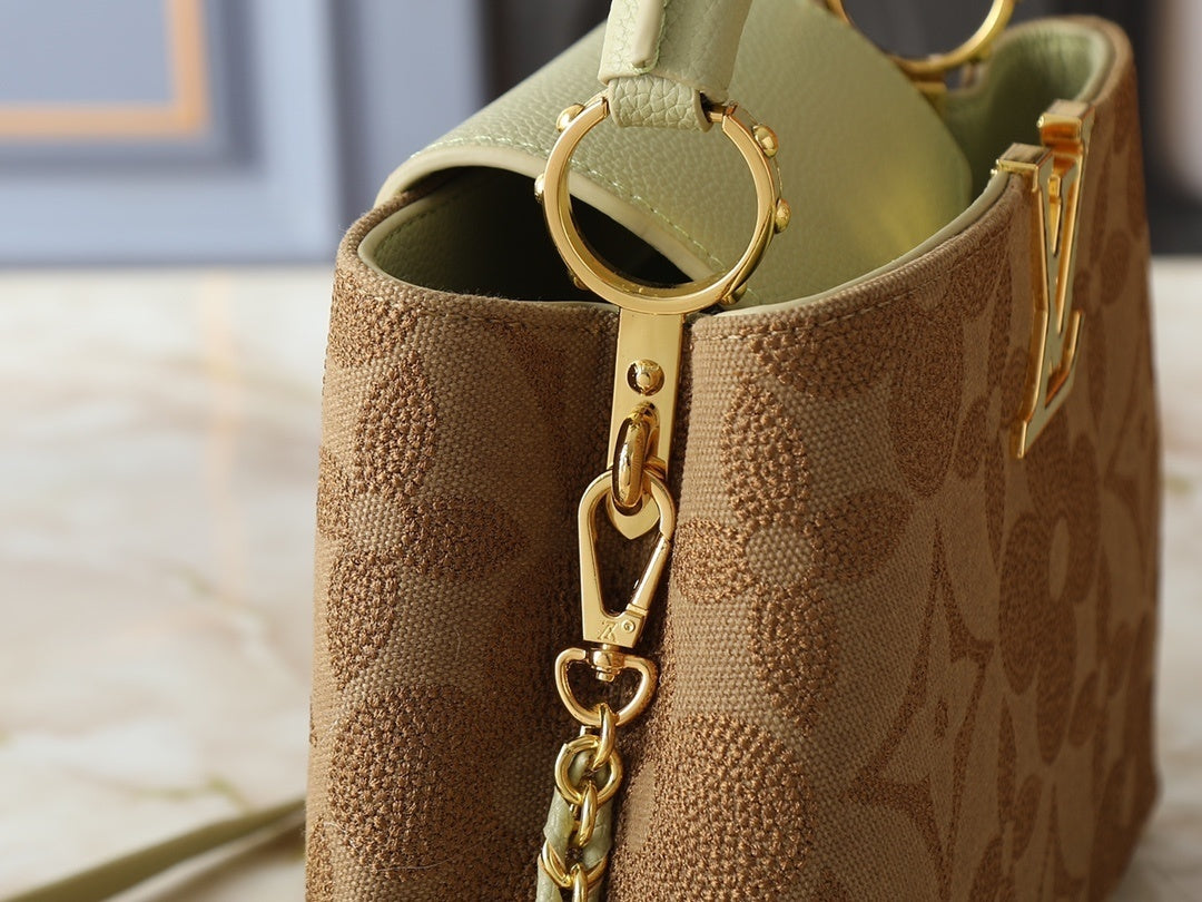 LV Capucines BB Castanha