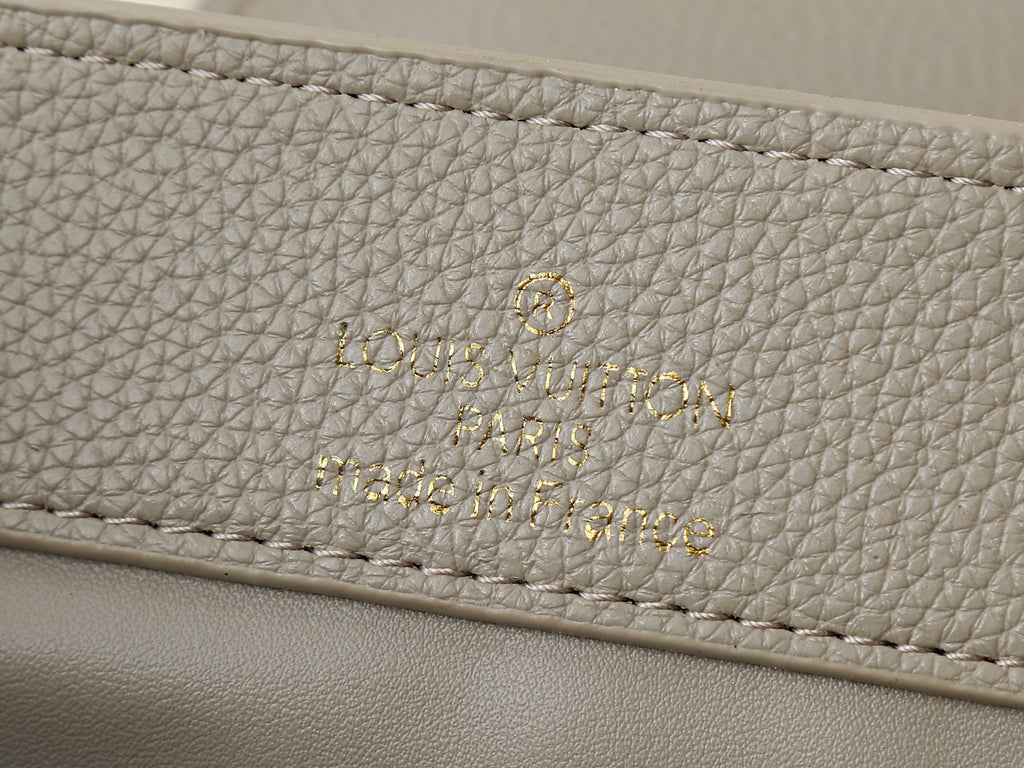 LV Capucines BB - Bege