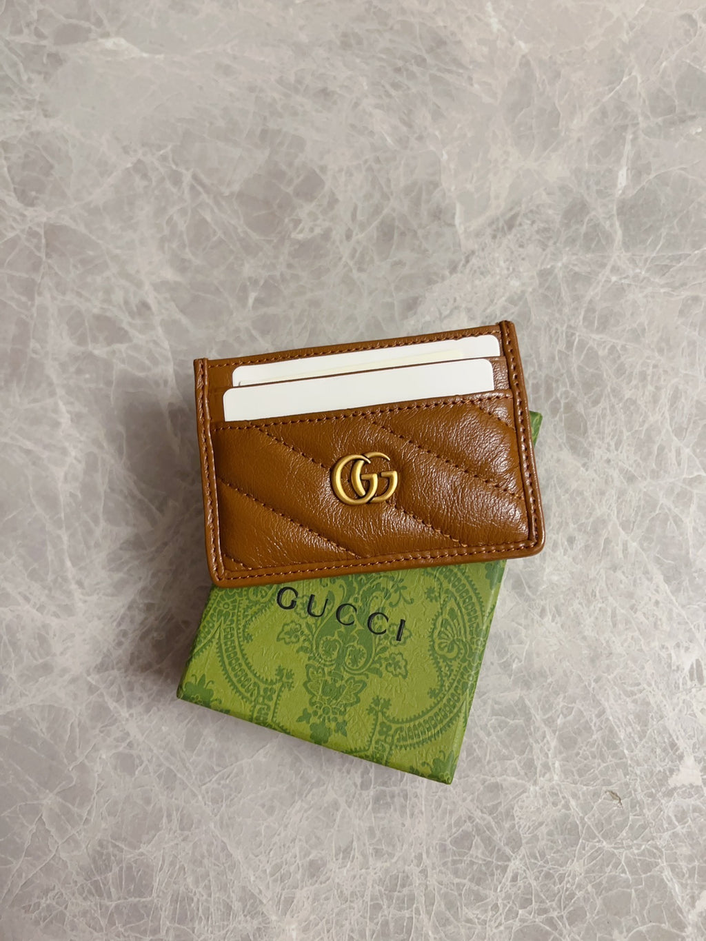 Gucci Compacta