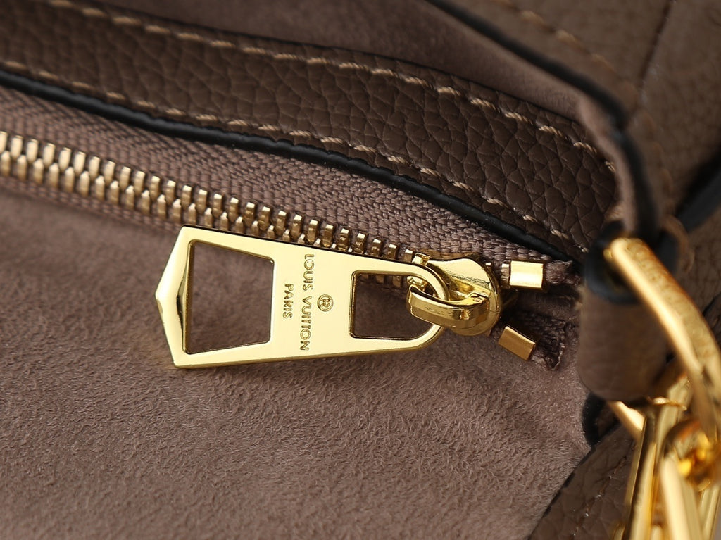 LV Diane Monogram Empreinte