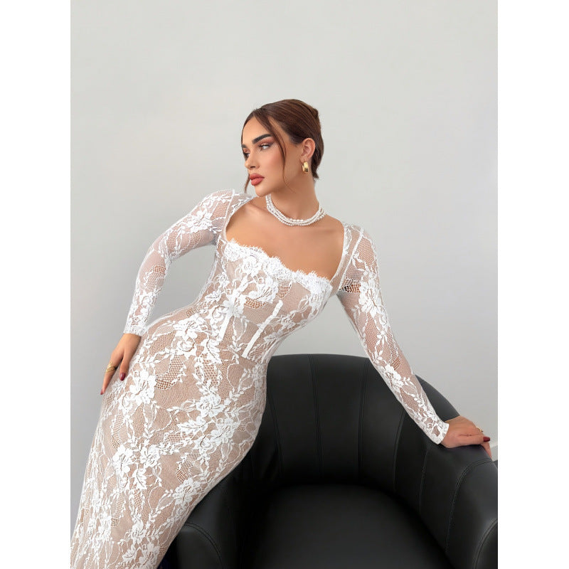 Vestido Midi Justo com Decote Quadrado e Renda