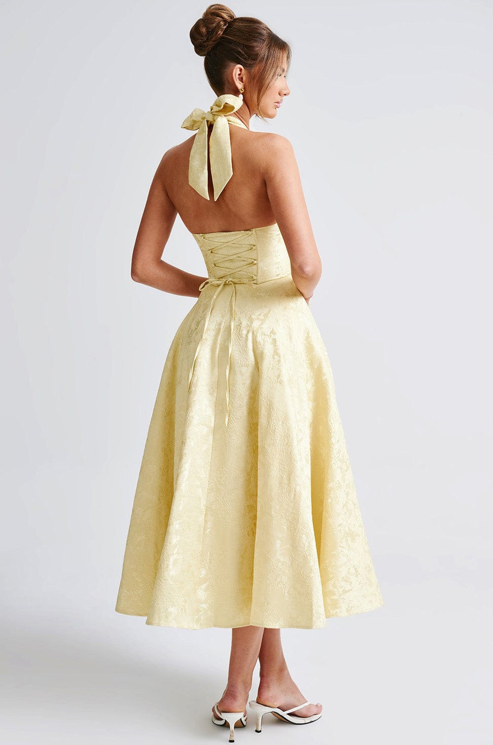 Vestido Maxi Jacquard 3D com Decote em V e Costas Cravadas