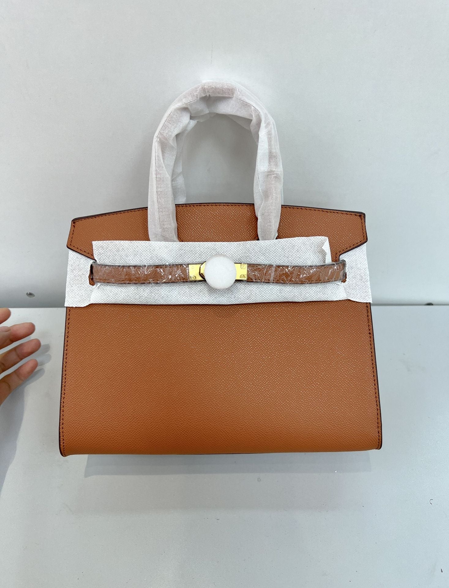 Retro Hard-Shell PVC Shoulder Handbag