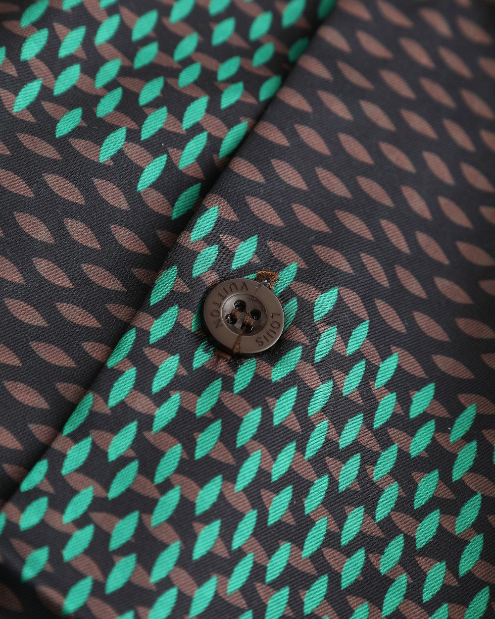 Conjunto Masculino Louis Vuitton a Condizer – Camisa de Manga Curta e Calções