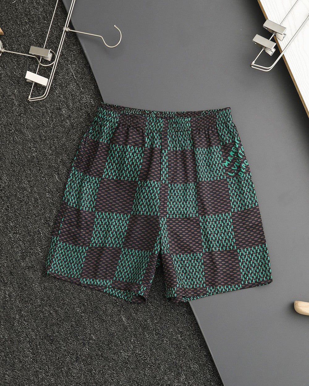 Conjunto Masculino Louis Vuitton a Condizer – Camisa de Manga Curta e Calções