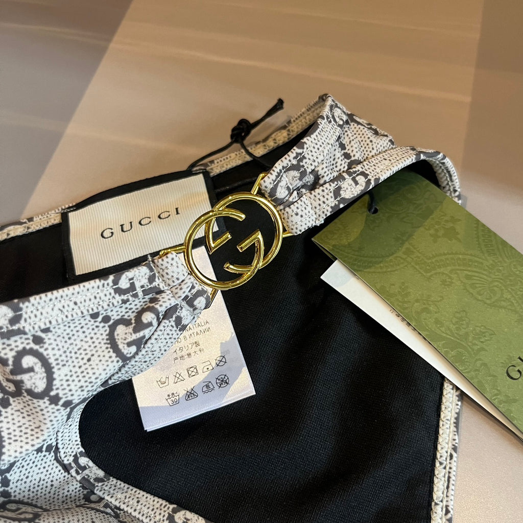Biquíni com Estampado Gucci Signature
